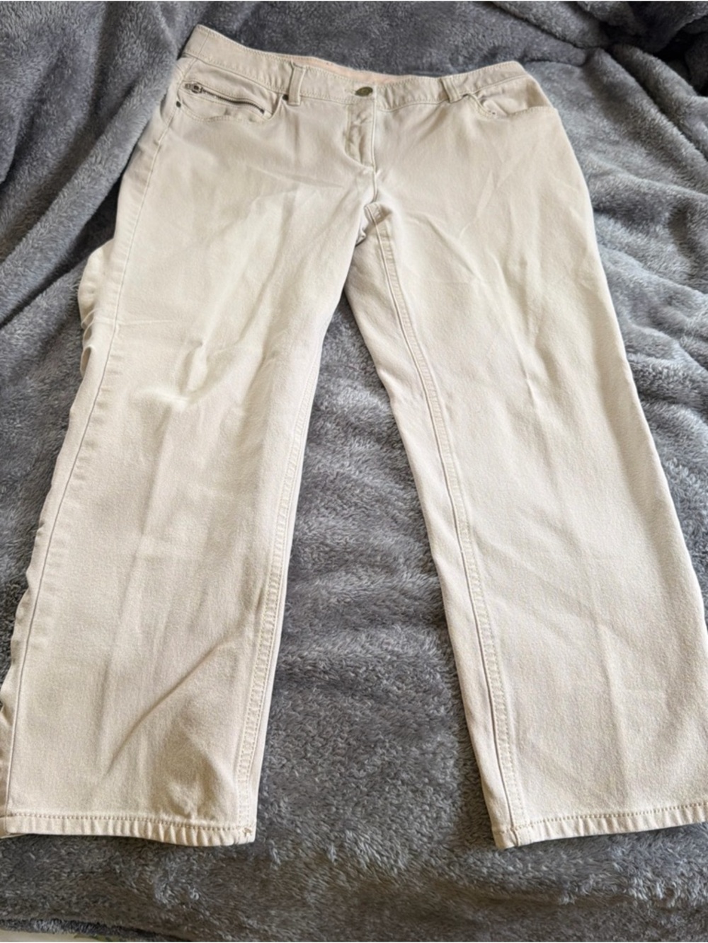 Chico's So Slimming Ankle Pants in Light Beige